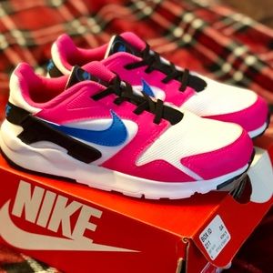 Nike LD victory shoes size 3 youth 🖤💖